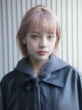 ソル バロール 表参道(SOL .valor) タッセルボブ切りっぱなしボブペールピンク顔周りレイヤーカット