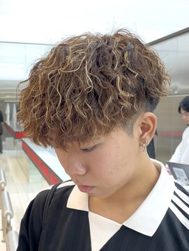 フィフスパーク(fifth PARK) 渋谷メンズハイライトツイストスパイラルパーマバロックパーマ