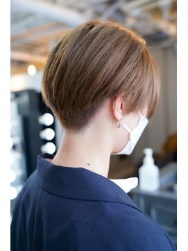 シャロン(SHARON) 【SHARON】刈り上げショート×透け感ベージュ