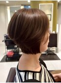 ナチュラルブラウン×コンパクトショートボブ