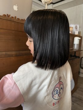 ラニ ヘアーアイラッシュ(lani hair eyelash) キッズボブ×ラウンドバング