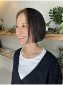 フェイスラインカラーのボブ