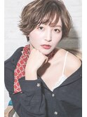 ハイライトの明るめショートヘア