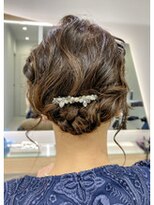 クシュ 所沢西口プロぺ通り(kusyu... )&nbsp;黒髪/グレーベージュ/レイヤーロング/前髪パーマ/所沢ハイライト