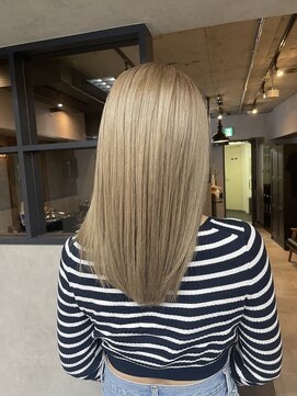 サニー 渋谷(SUNNY) バレイヤージュ、ハイライト、レイヤーロング、グレーベージュ