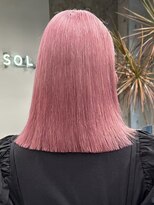 ソル ジングウマエ(SOL JINGUMAE)&nbsp;ミルクティーベージュダブルカラーインナーカラーショートボブ