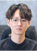 佐賀メンズカットツイストスパイラルパーマセンターパート眉毛