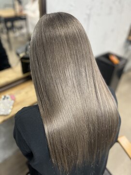 ワン(ONE) ダークグレー