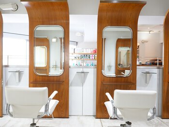 ヘアメゾン 武蔵境店(hair MAISON)の写真/少人数のプライベートサロンで、あなただけの特別な時間をお届け！リラックスしながら美を追求しませんか？