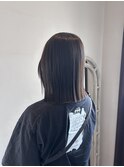 マロンベージュ×切りっぱなしボブ