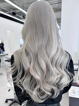 リノート バイ エゴル 太田川(Linoet by ENGOL) ホワイトベージュ/シルバーアッシュ/ハイトーンカラー