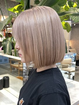 サンクプロジェクト(cinq PROJECT) 原宿ボブミルクティーベージュダブルカラーアッシュグレージュ