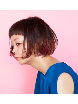 ニル(NiL) 【NiL】前上がりボブ×グラデーションmixカラー
