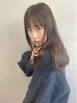 ソワ(soie) ナチュラルロングヘア×チョコブラウン