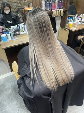 ラフ(LAFF) #黒髪#ボブルフ#ネビージュ#小顔#ワンレン