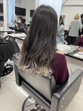 アライブ キチジョウジ(ALIVE Kichijoji) ホワイトグラデーションカラー♪