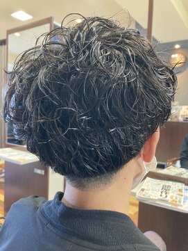 ジールドゥーエ(Zeal due) メンズパーマ