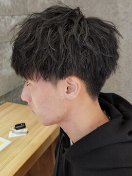 ニアウ 太田店(Niau) ツイストスパイラルパーママッシュメンズパーマ波巻きパーマ