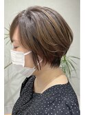 小顔カットクールショートグレーベージュショートヘア黒髪