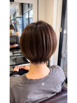 ノーム バイ アウラ(norm. by aura) 丸みショート