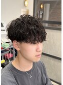 大分メンズ波巻きスパイラルパーママッシュツーブロック刈り上げ