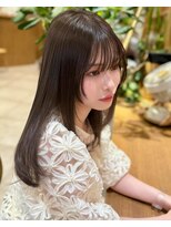 ルエ(rue)&nbsp;グレーベージュストレートレイヤーロング黒髪◎20代30代40代50代