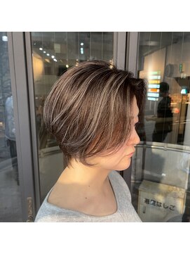 ブレンド 渋谷(BLend) マチルダボブ前髪ハイライトグレージュ