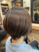 ルーツ(Roots)&nbsp;レイヤーボブ　ベージュマットブラウン