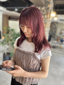 ロアバイチェリーコークウブ(Loa by CHERRY COKE ubu) 艶っぽく垢抜け◎カシスピンク×レイヤーカット