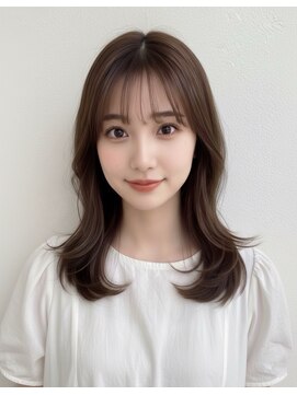 ロイ(Roi) 顔まわりレイヤー/くびれヘア