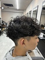 シーク 千葉中央駅(SEEK)&nbsp;MEN’S HAIR/サーフカール/刈り上げセンターパート/千葉駅