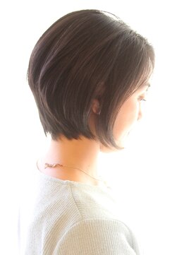 レウナ 外苑前(Reuna) 【３０代・４０代・５０代】大人の女性に人気の耳かけショート