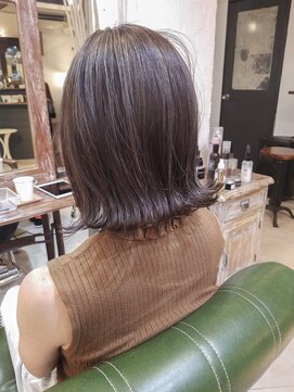 ロストシティ 横浜(LOST CITY) 【Lostcity横浜】色っぽミディ ハイライト 白髪ぼかしグレージュ