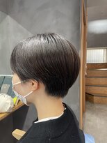 クア(qua) えりスッキリ丸みショート