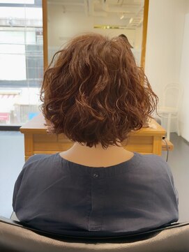 エムプラス 二子玉川(Mplus) ランダムパーマ 夏目サトル