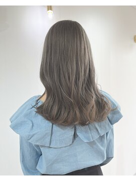 フー(feu) 透明感グレー