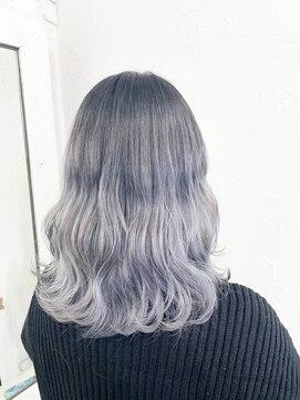 カノン(kanon) 【kanon松戸】青木優歩 シルバーグラデーション