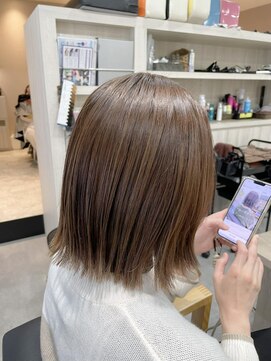 ヨロ(YoLo.) 大人可愛いボブ