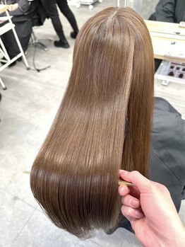 ワンクリエーション(ONEcreation)の写真/ダメージやパサつきのある髪にはISTトリートメントで潤いをプラス◎色持ちUP・美髪をKEEP☆[駐車場有]