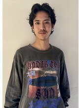 ヌース(NOOS)&nbsp;メンズセンターパートウルフパーマ