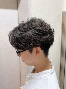 シード(SEED) 長崎　フェザーパーマ　メンズマッシュ