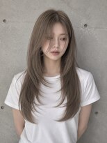 エイチ ウルフカット 大阪梅田(811)&nbsp;バタフライカット韓国風前髮くびれショートくるみちゃんヘア50代