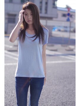 ソラ(sora) ボブ　日差しに煌めくストレートロブ