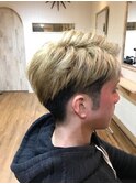 【hair design lotta】ツーブロックショート×ハイトーンカラー