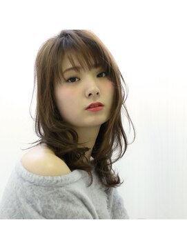 パシフィックダズールバトン(Pacific Dazzle baton) ☆大人可愛いワンカールパーマ シースルーバングで旬顔に☆