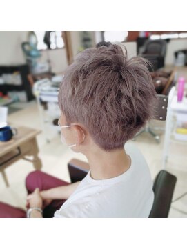 リー(Ly.) カット　ブリーチ