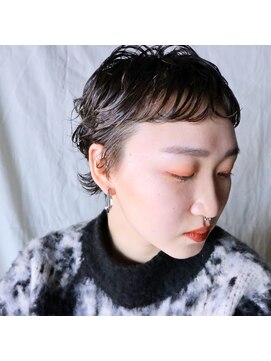 ハーヒム(her him) her.him/tominaga/88