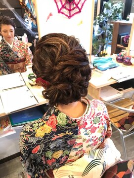 ヘアーアンドメイク ベニーレ(Hair&Make Venire) アップスタイル