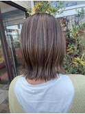モカグレージュハイライト外ハネボブ