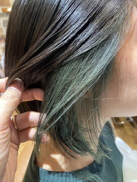 オッジ 六本松店(oggi) インナーカラー・イヤリングカラー(♪グリーン系・オリーブ)